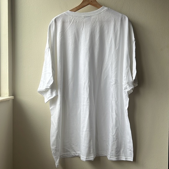 Gildan Men’s NWOT Dryblend 3 White Tee’s - Picture 3 of 3